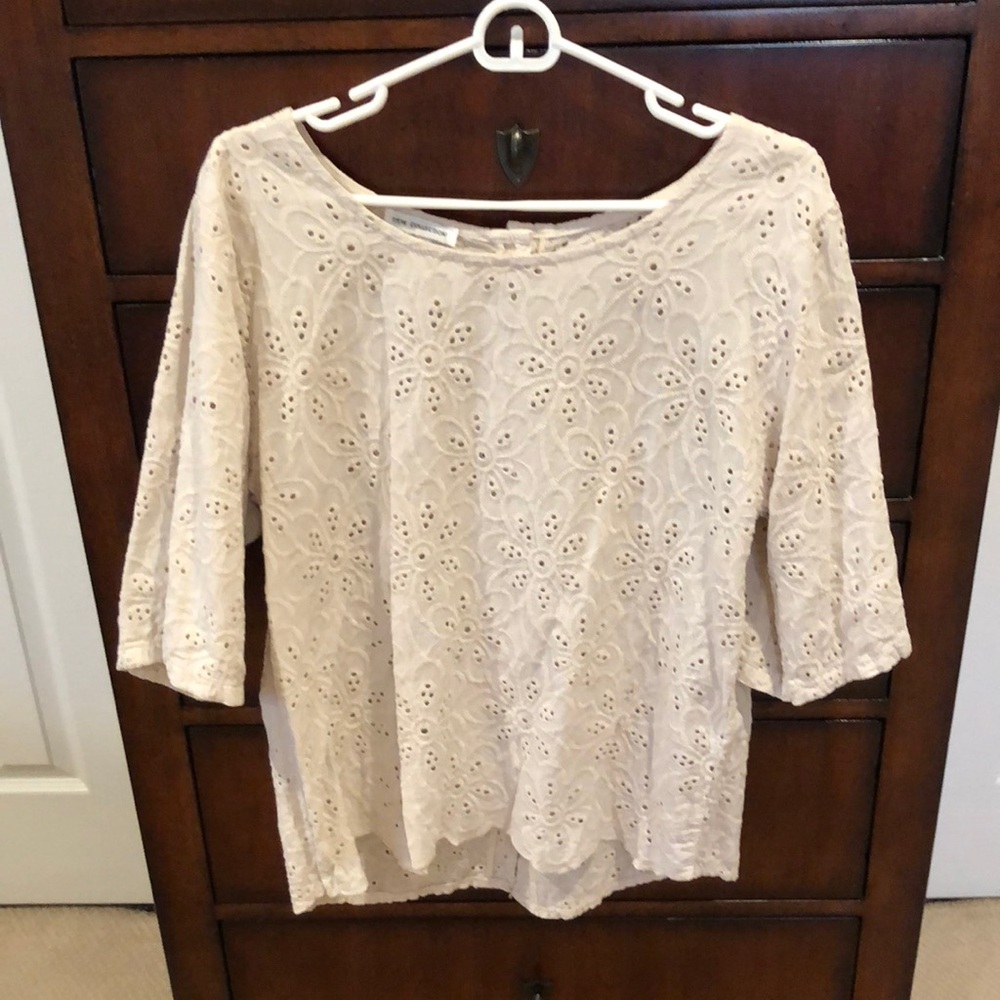 Taupe cotton stitched floral shirt with back buttons. Purchased in Italy. size M